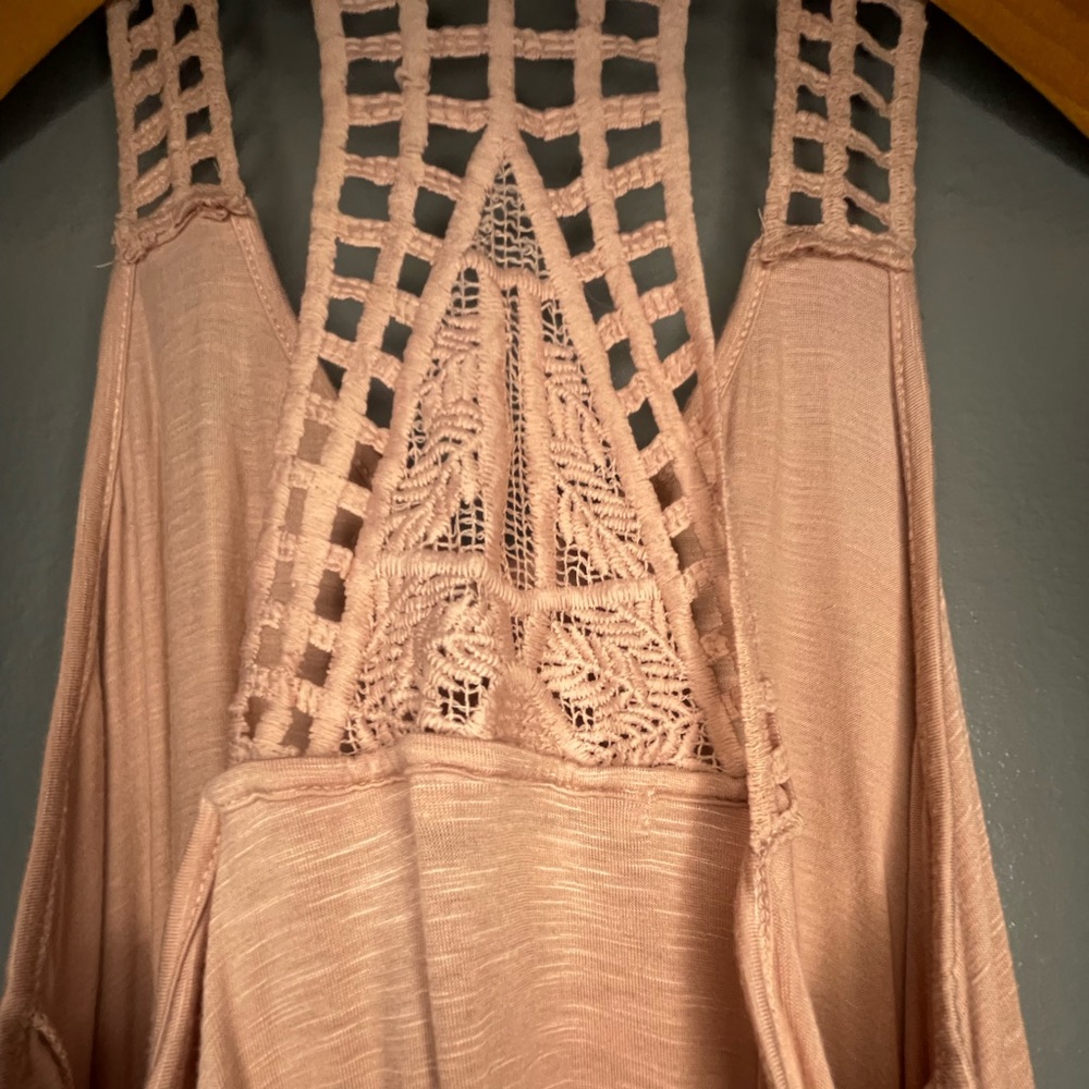 American Rag Tank Top - Picture 3 of 3